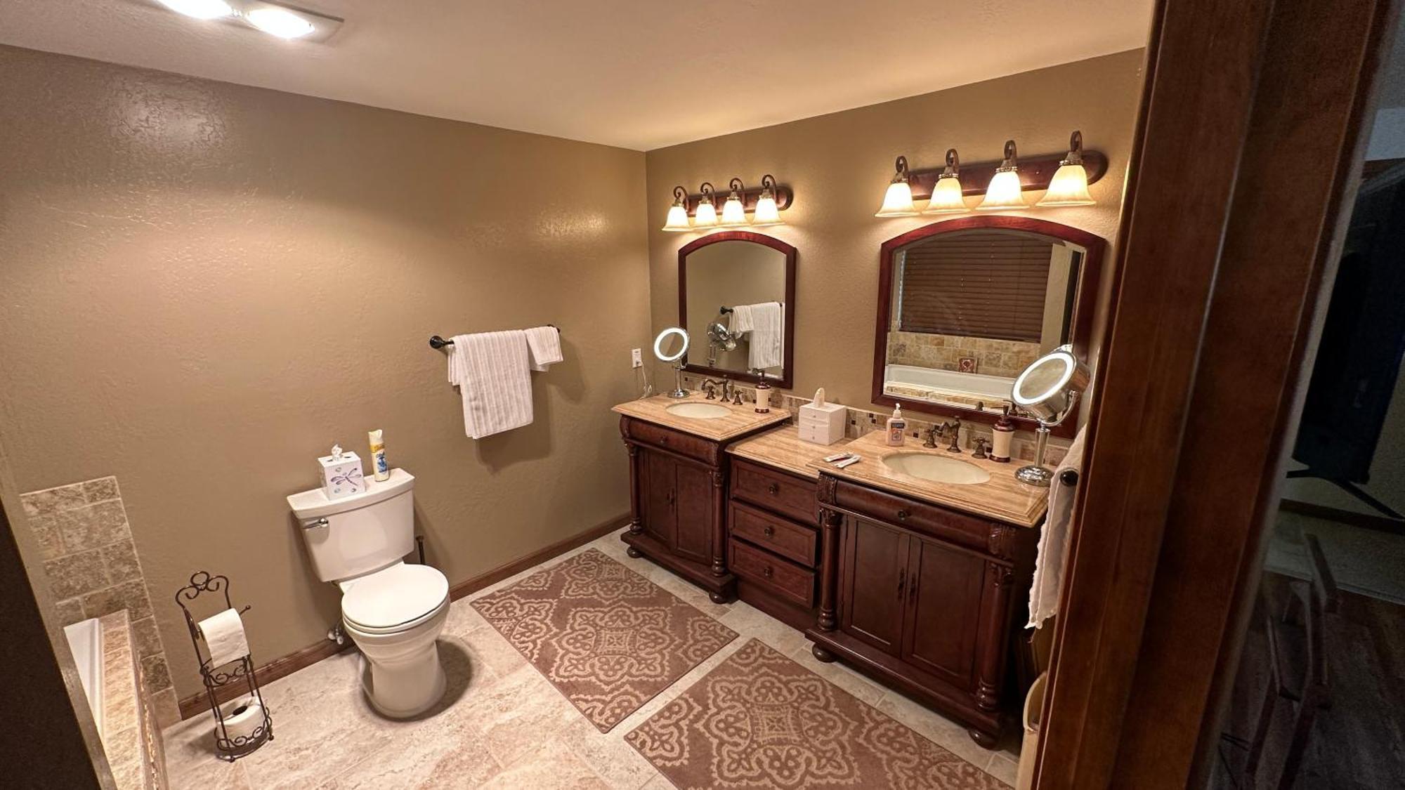 Large 1875 Sf 2-Bedroom 3 Bath 3-Floor Townhome Zephyr Cove Exterior photo